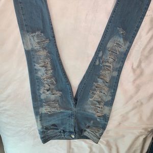 Ripped American Eagle skinny jeans